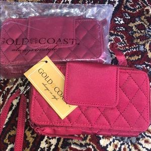5/25 NWT Gold Coast Red Quilted Wristlet/Wallet